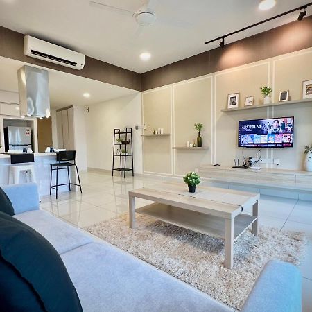 Royale Cottage Midvalley Netflix Pools 4 Pax Джохор Бахру Екстериор снимка