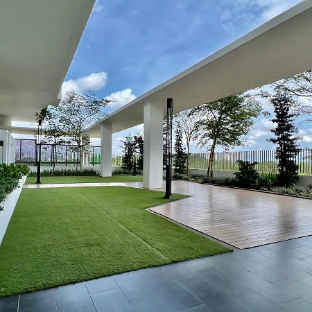 Royale Cottage Midvalley Netflix Pools 4 Pax Джохор Бахру Екстериор снимка