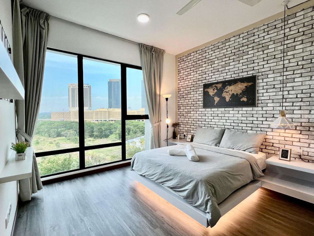 Royale Cottage Midvalley Netflix Pools 4 Pax Джохор Бахру Екстериор снимка